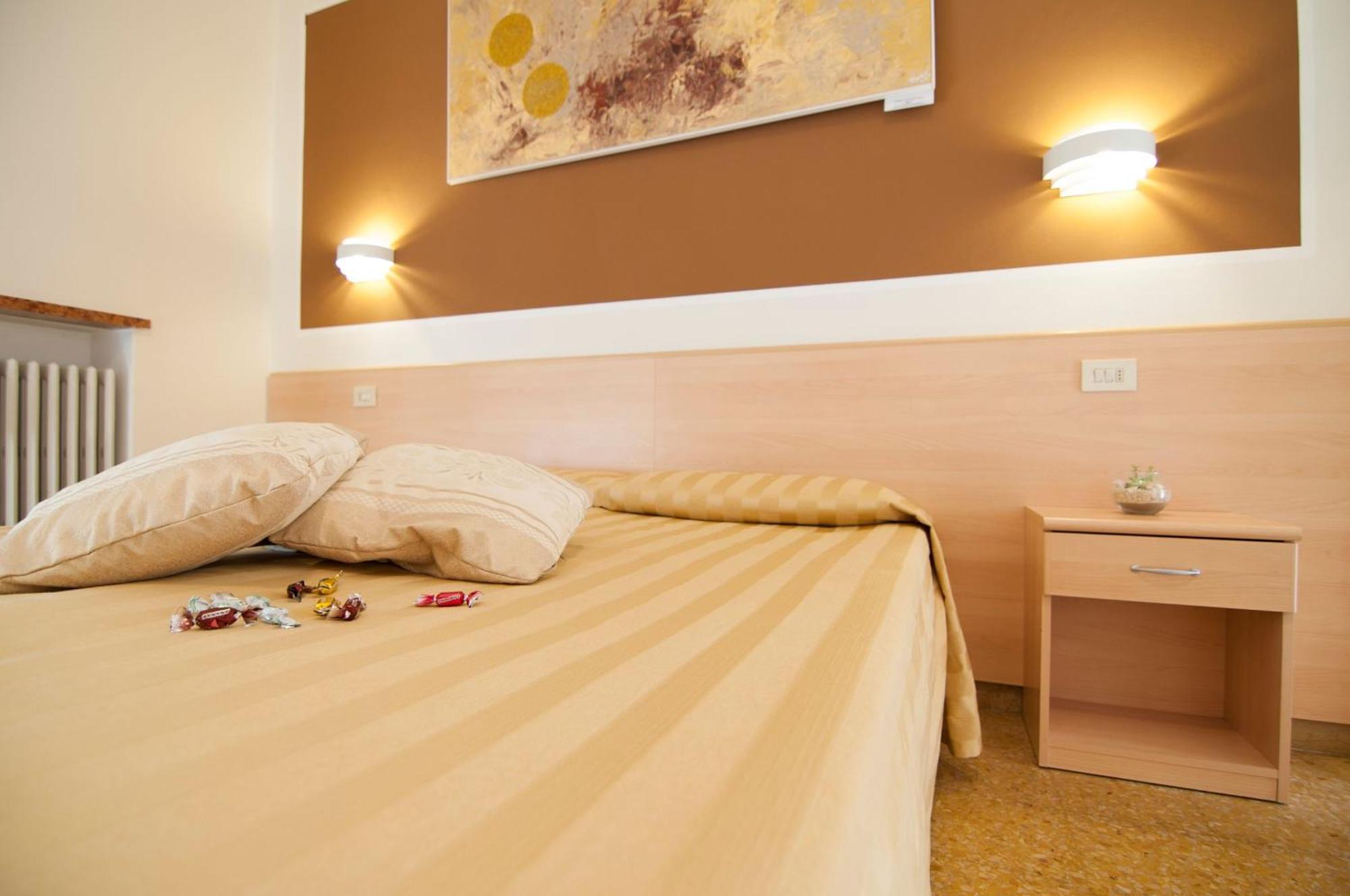 Hotel Centro Vacanze Opera Nascimbeni 2*